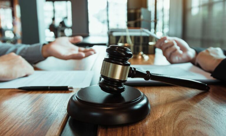 credit card debt lawyer discussing legal case in court